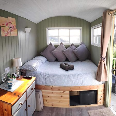 Shepherds Hut 韦茅斯 外观 照片