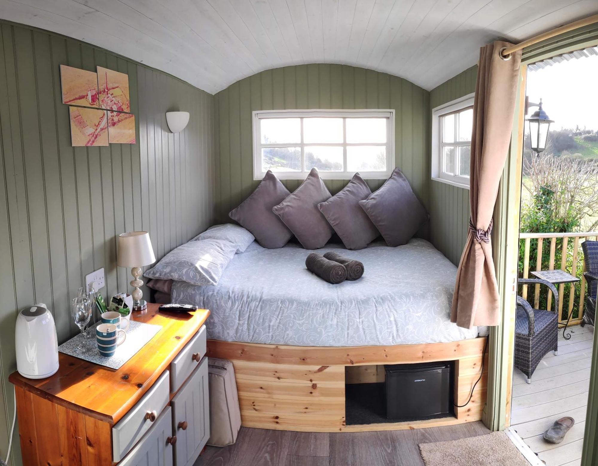 Shepherds Hut 韦茅斯 外观 照片